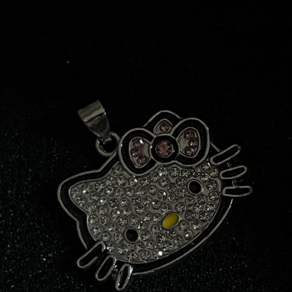 Hello Kitty Crystal Pendant